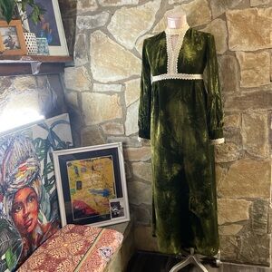 Vintage 1960s Green Velvet Empire-Waist Maxi Dress